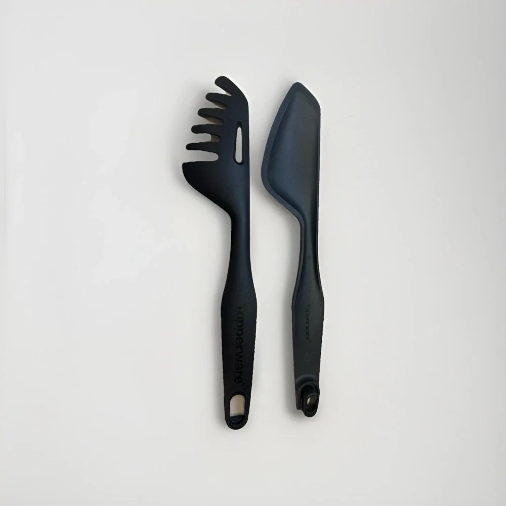 Tupperware Black Pasta‎ Server and Spatula Set, Clip Together